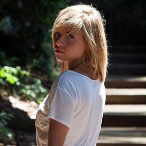 Meet your Posher, Kara