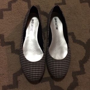 Houndstooth flats!