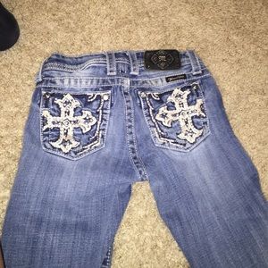 Buckle jeans