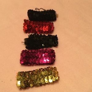 5 SPARLY HOLIDAY STRETCH BRACELET 🌟