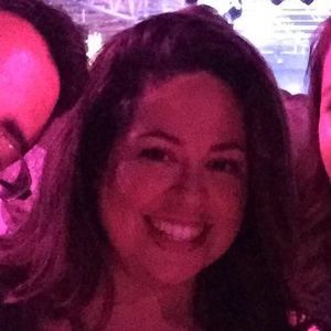 Meet your Posher, Adrienne