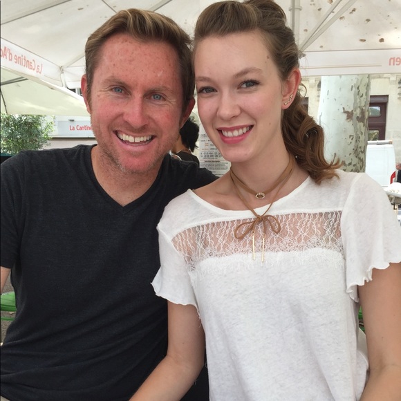 Meet Your Posher - Picture 2 of 6