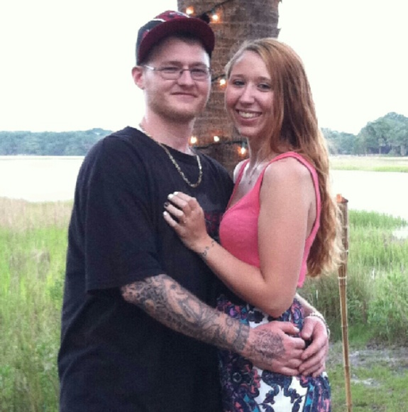 Meet your Posher, Ariel - Picture 3 of 4