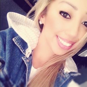 Meet your Posher, Mandy