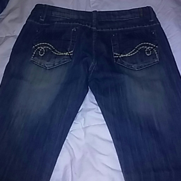 Jeans - Picture 3 of 4