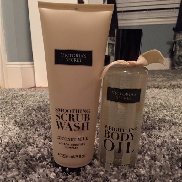Victoria Secret Body Scrub & Oil