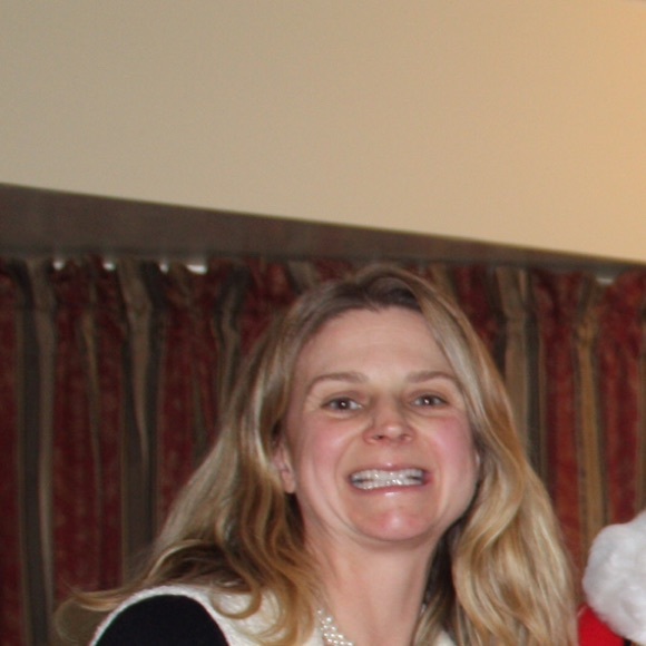 Meet your Posher, Amy - Picture 1 of 1
