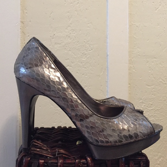 Carlos Santana Silver Fish Scale Heels