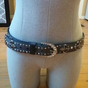 Grey blinged fleur de lis belt