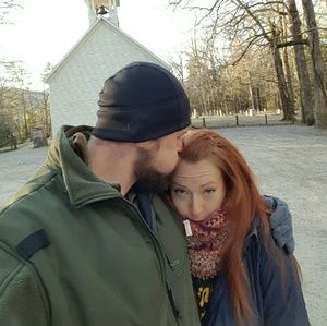 Meet your Posher, Debie