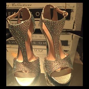 Blue I do sanders by Betsy Johnson size 5