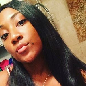 Meet your Posher, Sharlay