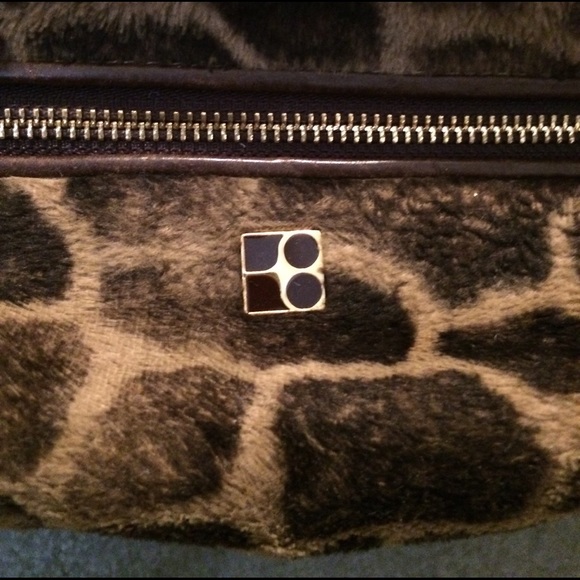 Kate spade Animal Print Handbag w/ Cosmetics Bag - Picture 5 of 6
