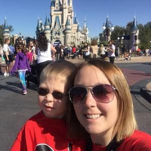 Meet your Posher, Ashley