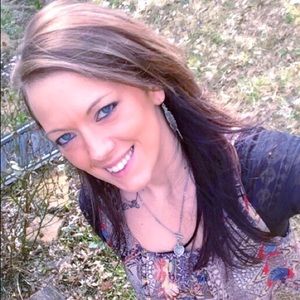 Meet your Posher, Mallory