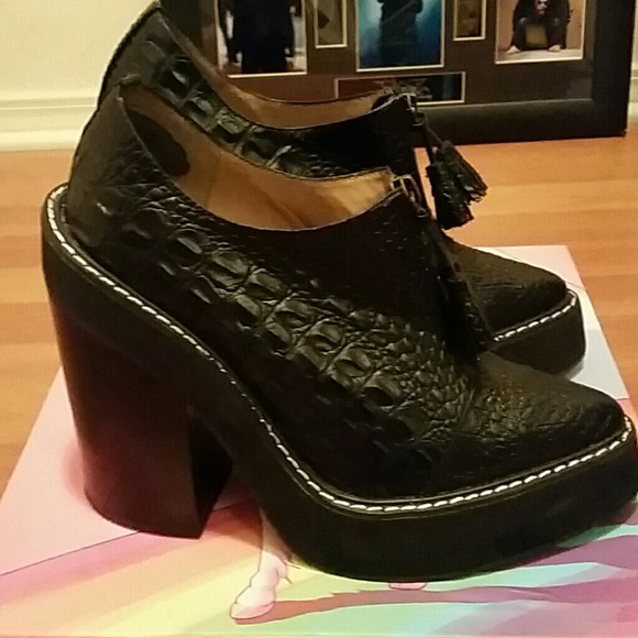 Fink Black Crocodile Heeled Booties