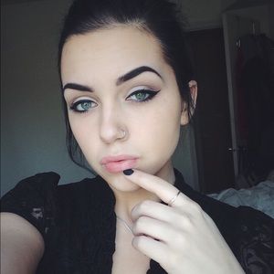 Meet your Posher, Shelby