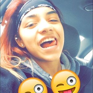 Meet your Posher, Brooke