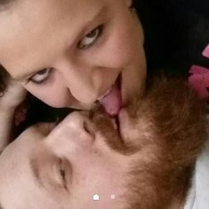 Meet your Posher, Michaelia