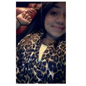 Meet your Posher, Cynthia