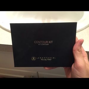 Anastasia contour kit