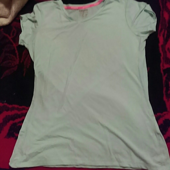 New balance workout shirt