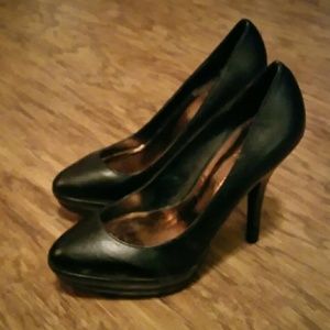 Colin Stuart heels