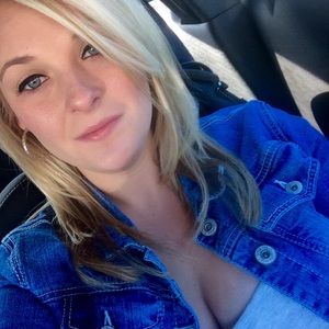 Meet your Posher, Brooke