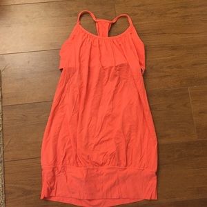 Coral lululemon top