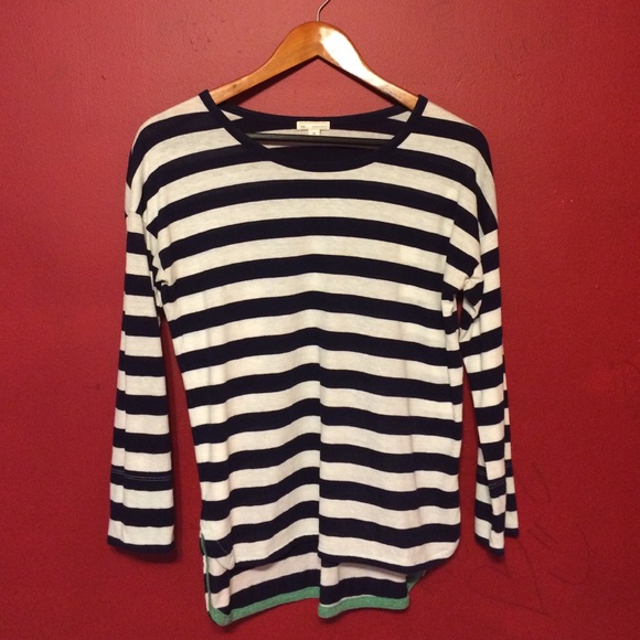 SOLD ‼️ Gap Blouse