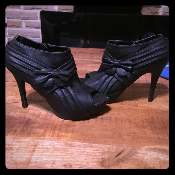 Rue21 Shoes - Peep toe bow booties