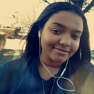 Meet your Posher, Marissa