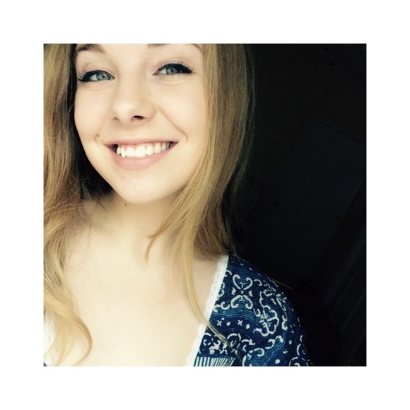 Meet your Posher, Natalie - Picture 1 of 1
