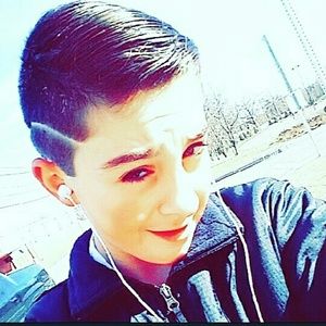 Meet your Posher, Christian