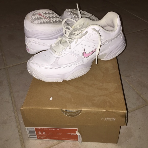 nike city court womens