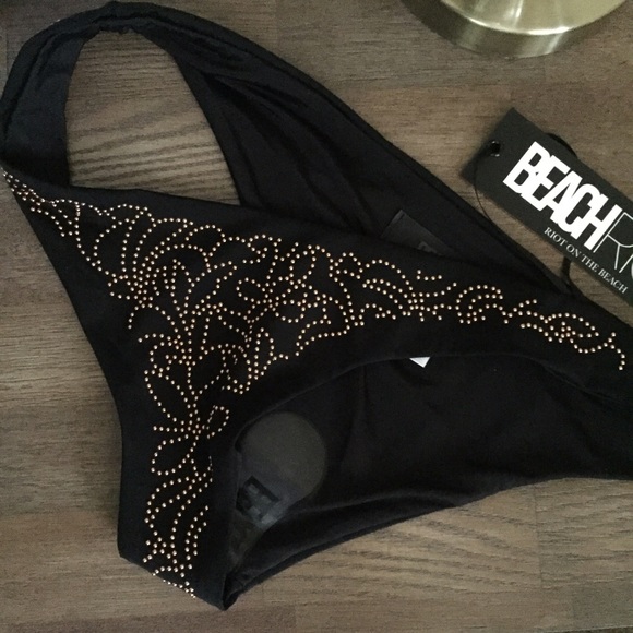 SOLD 👙🎉Host Pick! 🎉👙 Bikini Bottoms - Picture 4 of 4