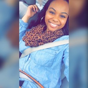 Meet your Posher, Jasmine