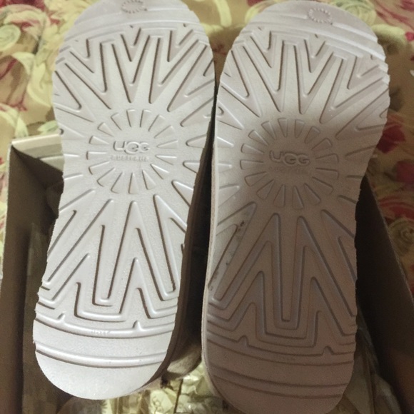 Classic Mini Uggs Booties Size 7 - image 3