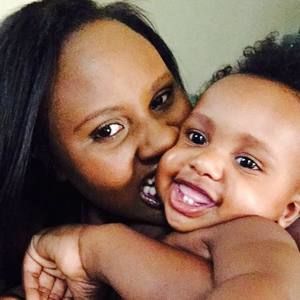 Meet your Posher, Marisa