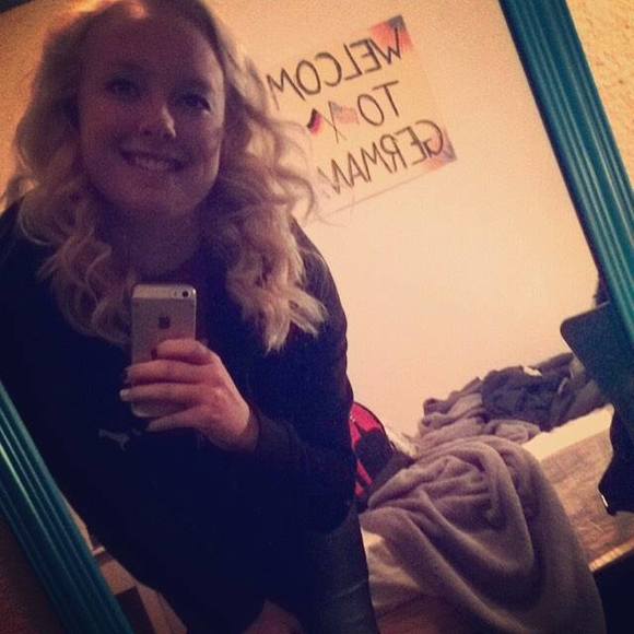 Meet your Posher, Alex