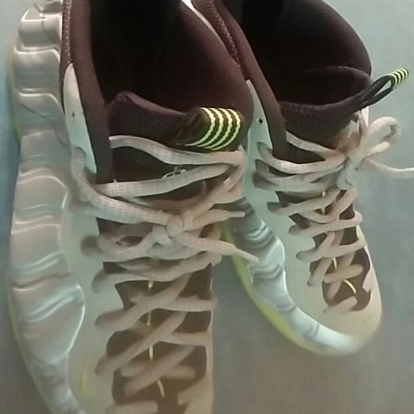 Nike foams - Picture 2 of 3