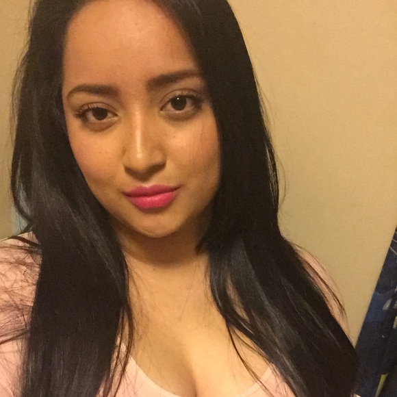 Meet your Posher, Yeimy