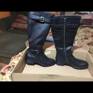 BASS Boots black color