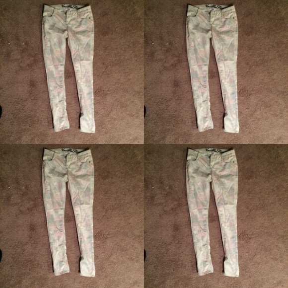 Patterned Jeans