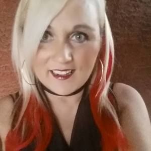 Meet your Posher, Tina