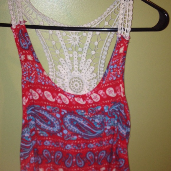 2 Rue 21 TANKS 💗 - Picture 4 of 4