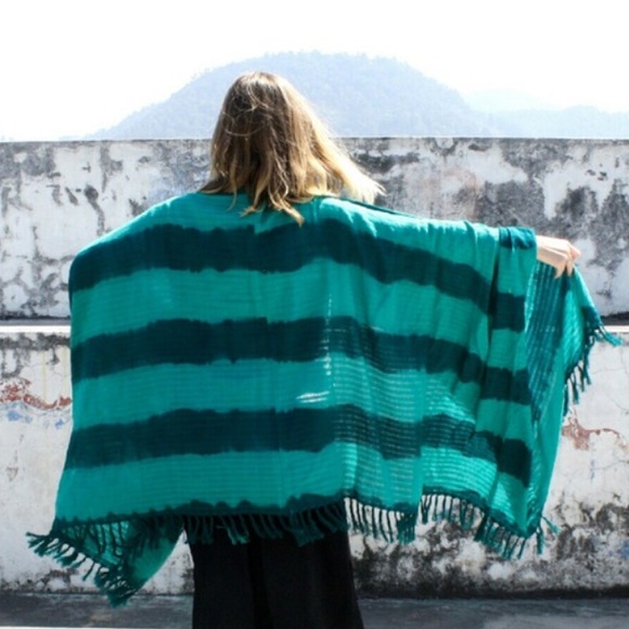 LAST ONE💦Ketzali Kimono Wrap - Picture 2 of 4