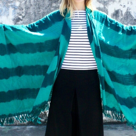 LAST ONE💦Ketzali Kimono Wrap - Picture 3 of 4