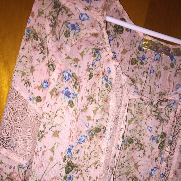 🚨Princess by Vera Wang peasant top - Picture 2 of 4