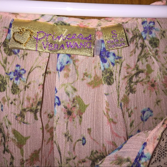 🚨Princess by Vera Wang peasant top - Picture 3 of 4